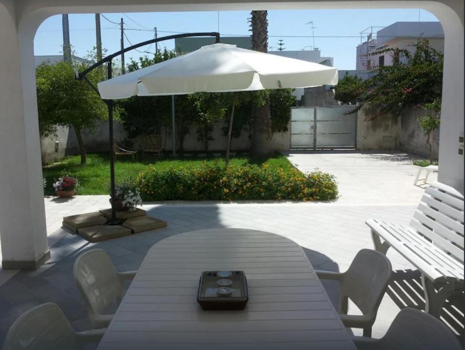 Villetta Cati - Casa Vacanze Con Giardino E Posto Auto A San Foca - Lecce - Salento Exterior photo